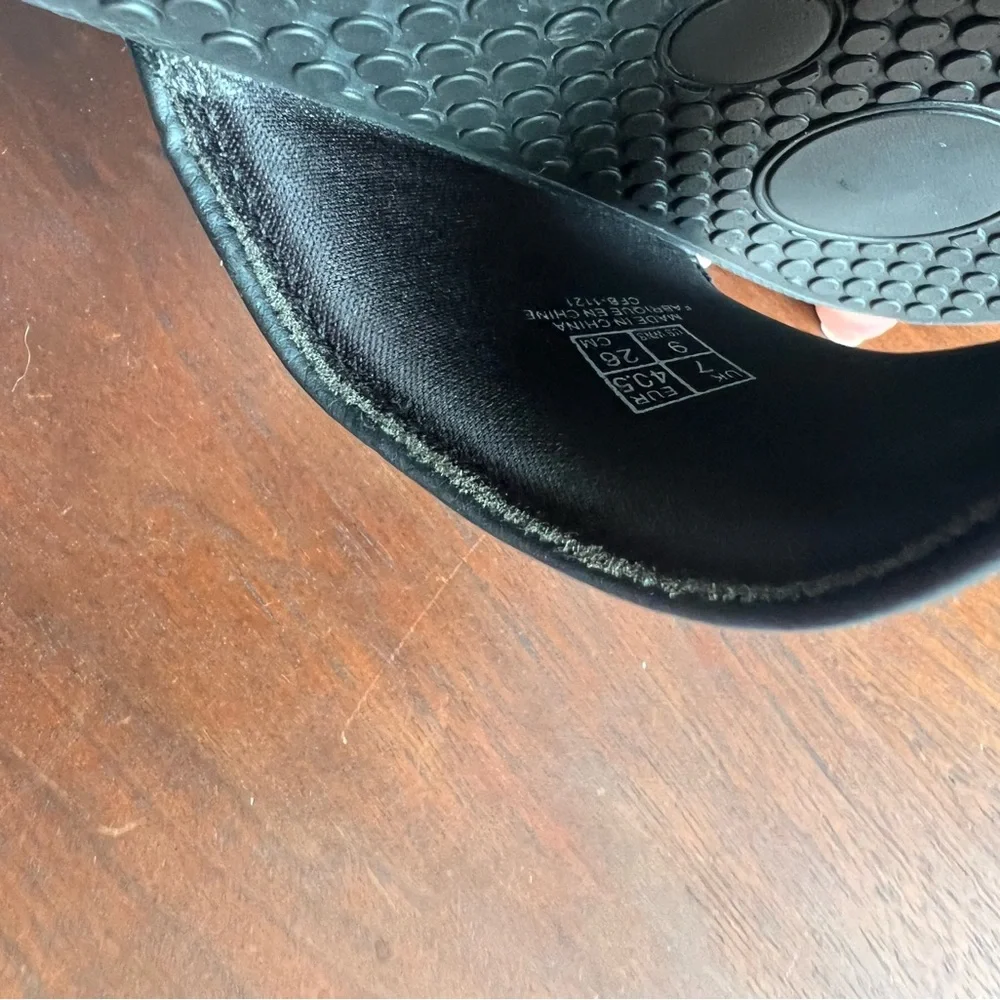 Puma Black Slides with Pink and Teal Logo Woman’s size 7 - Picture 6 of 7